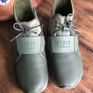 Hunter green Fenty sneakers by Rihanna 6.5 puma